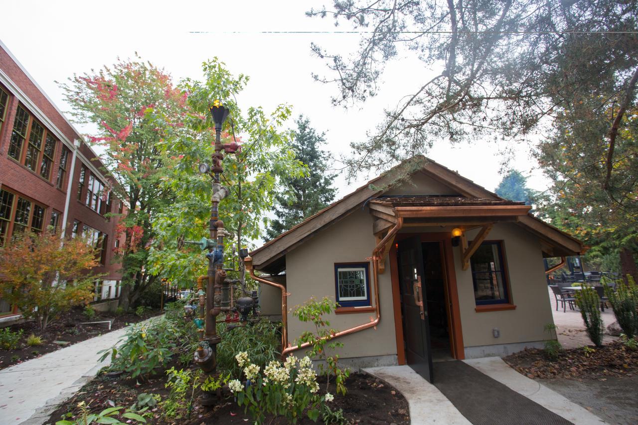 Mcmenamins Anderson School Bothell Exterior foto