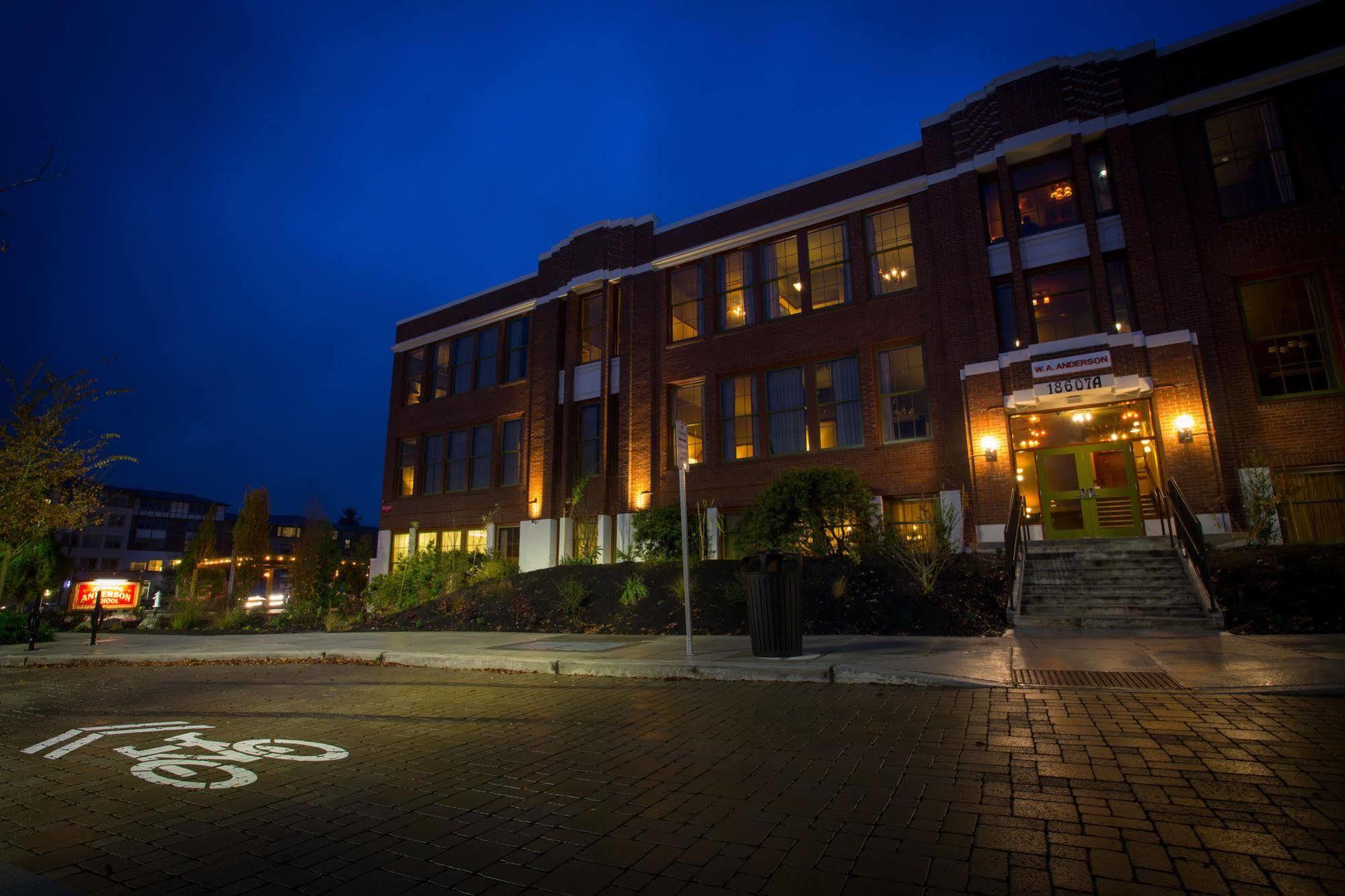 Mcmenamins Anderson School Bothell Exterior foto