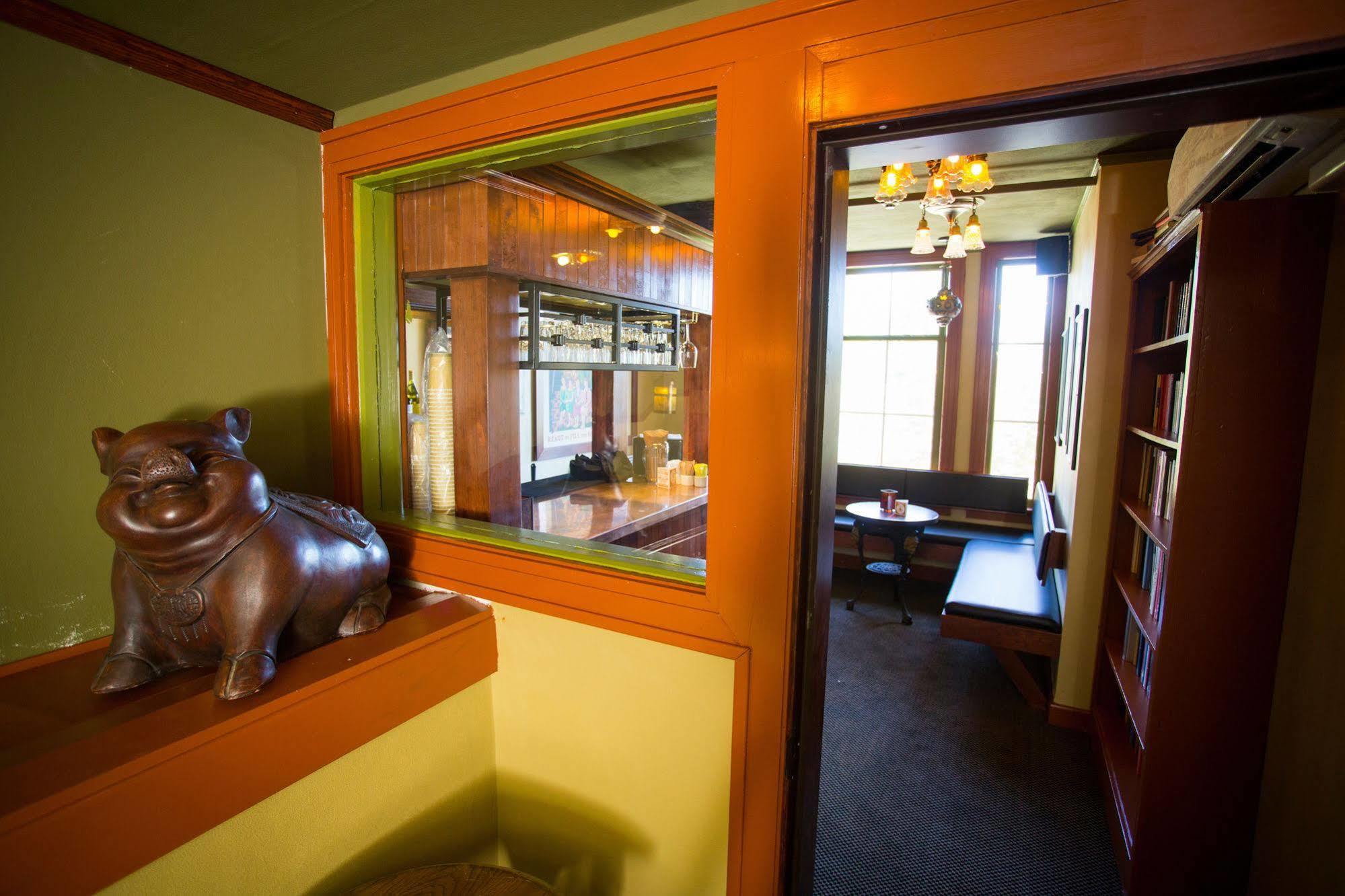 Mcmenamins Anderson School Bothell Exterior foto