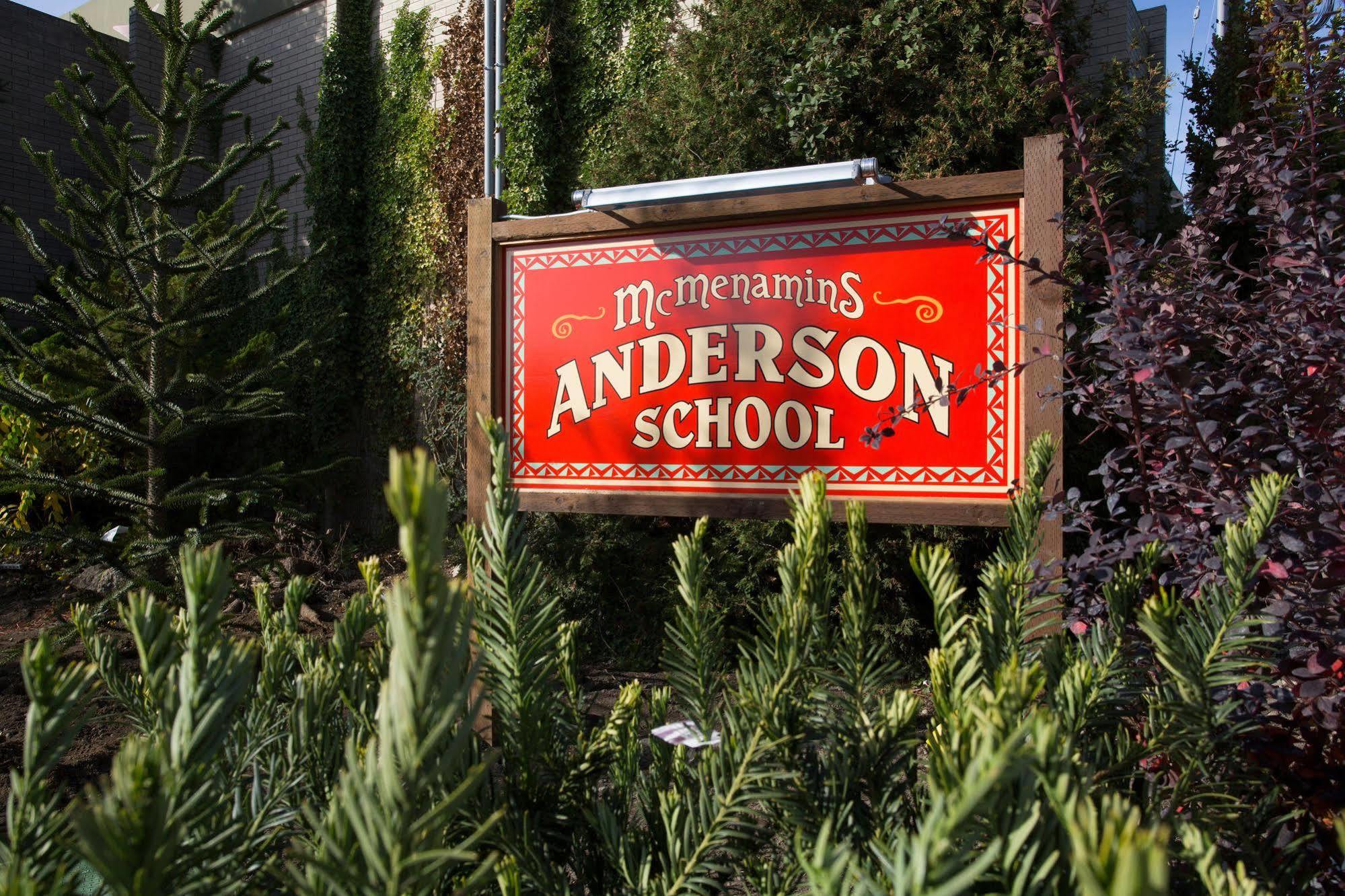 Mcmenamins Anderson School Bothell Exterior foto