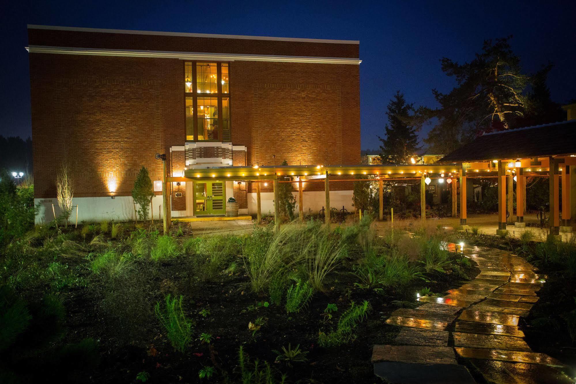 Mcmenamins Anderson School Bothell Exterior foto
